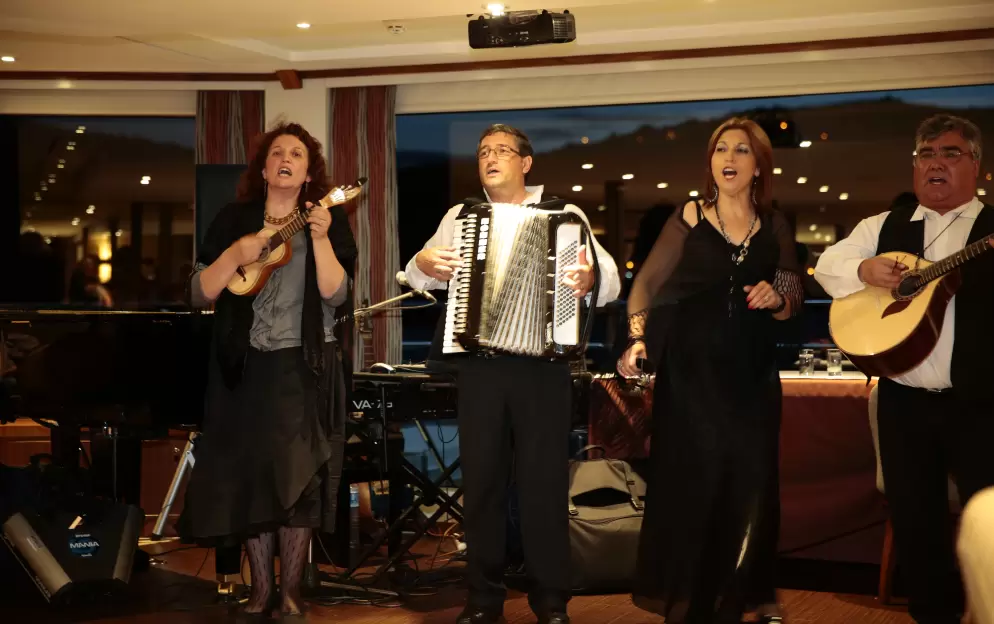 Onboard Entertainment sml.jpg